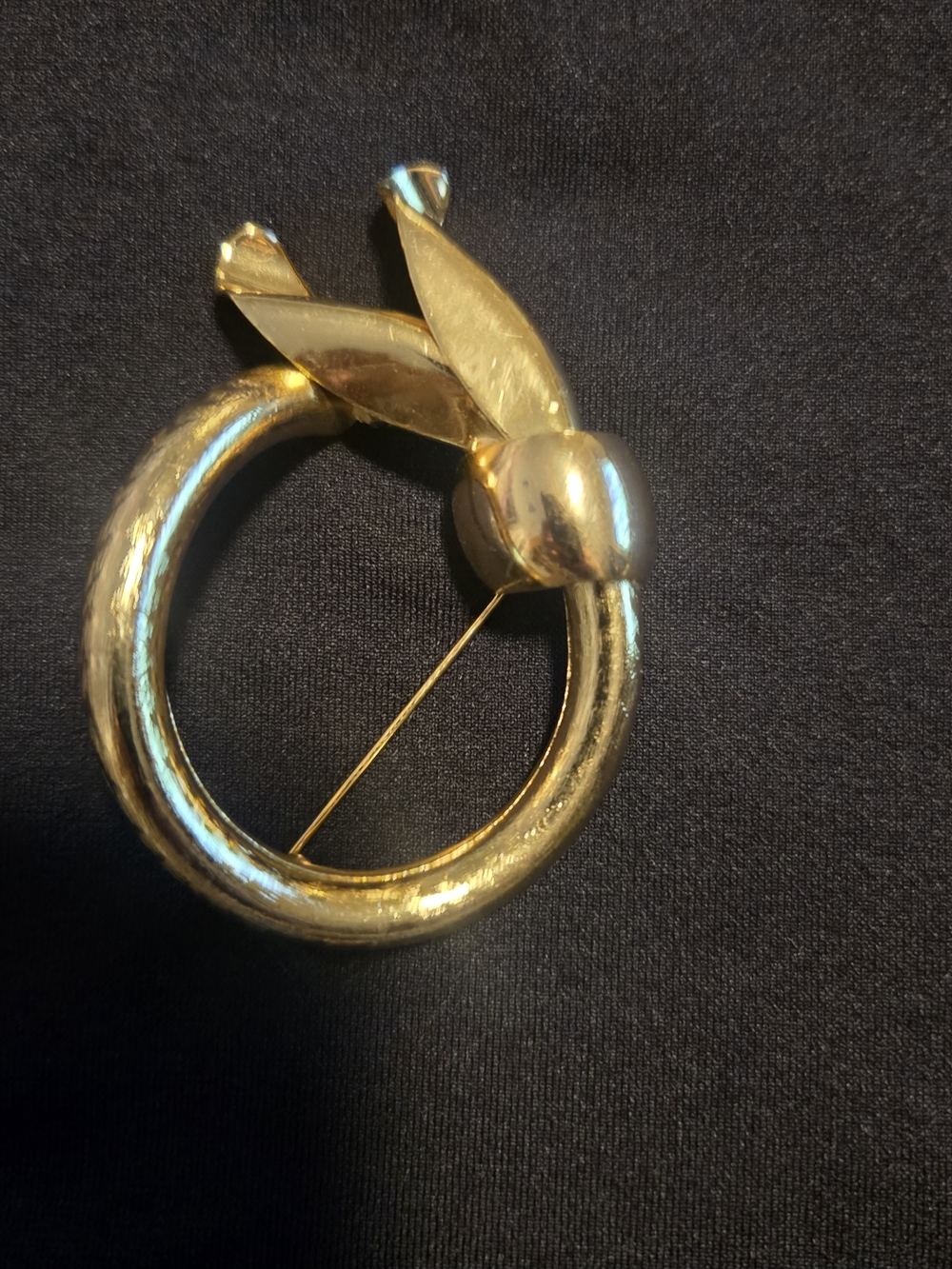 Vintage Dior Gold Hoop Brooch Pin with Leaf Accent - Picture 5 of 6